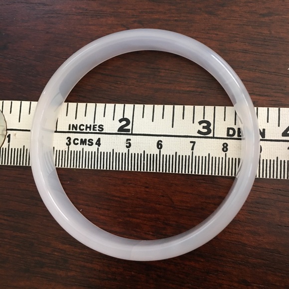 Genuine banded agate bangle - Picture 3 of 5